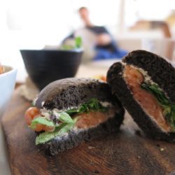 Spicy Salmon Salad Sandwiches Recipe (Gallery) - Twój przepis Najlepsze przepisy w internecie - 5