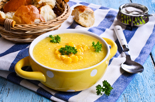Zupa Krem z kukurydzy - domowy przepis na pyszną zupę - Twój przepis Najlepsze przepisy w internecie - 1
